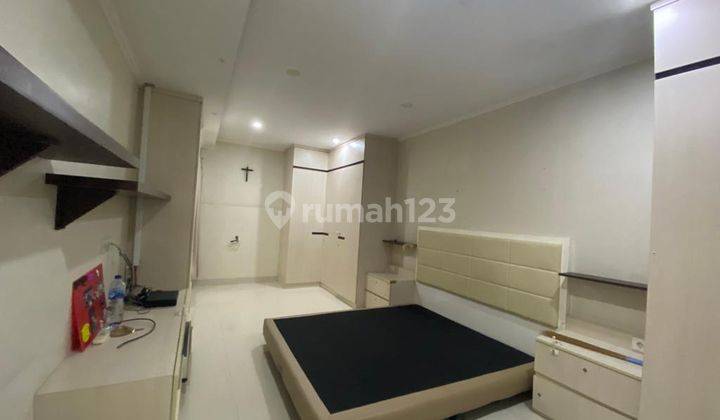 Rumah Modern Minimalis Dalam Komplek Di Lebak Bulus 2