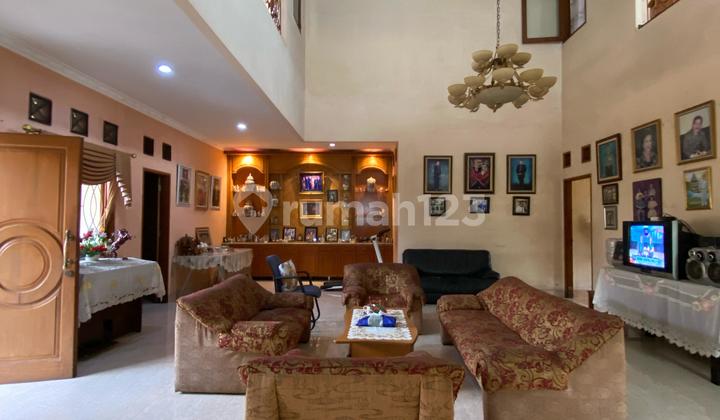 Two-Story House 500 m2 Wide, Strategic Location in a Complex in Cinere.