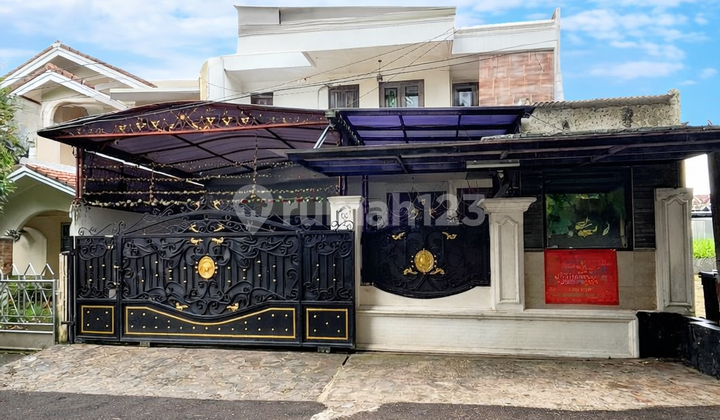 Hunian 2 Lantai Dalam Komplek Asri Cinere