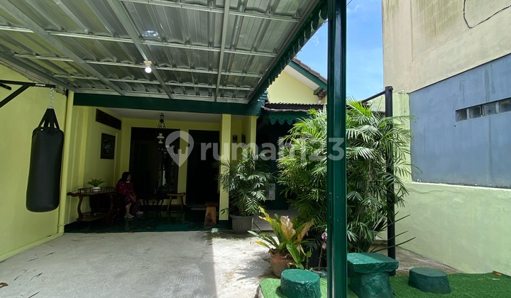 Minimalist House in Lebak Bulus, Strategic Location 2
