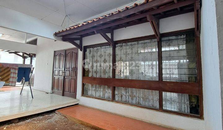 Rumah Hitung Tanah Di Jalan Lebak Bulus Raya 2