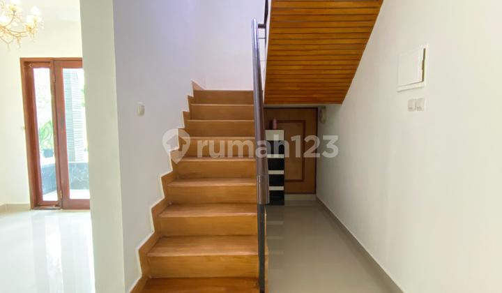 Spacious 205 m2 Modern House, Affordable Price, Move-in Ready in Cinere 2