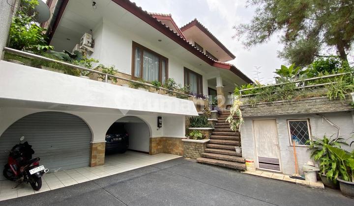 Semi Furnished Modern House in Villa Cinere Mas Area 475 m2