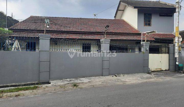 Rumah Minimalis 2 Lantai di Solo Hadap Timur Lokasi Strategis 1