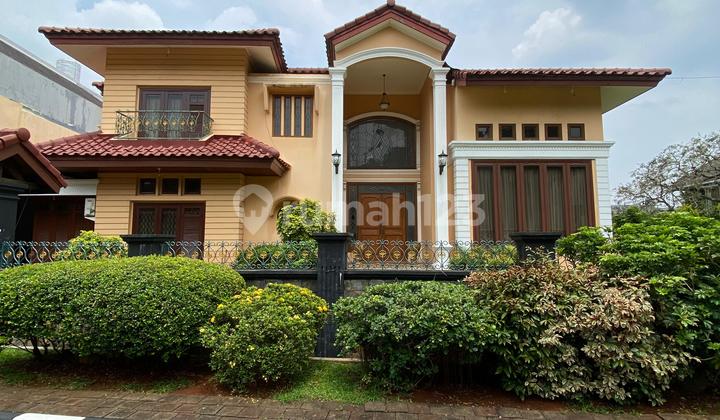 Classic 2-Story Well-Maintained and Lush Residence in a Large Complex in Cinere