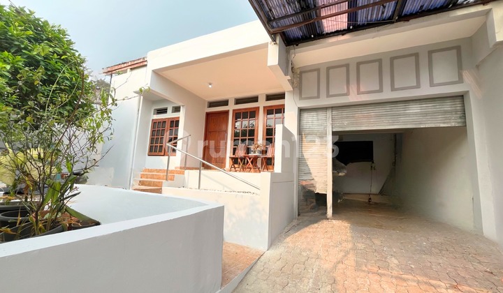 Neat Minimalist House in Cinere, Land Area 325 m², Affordable Price