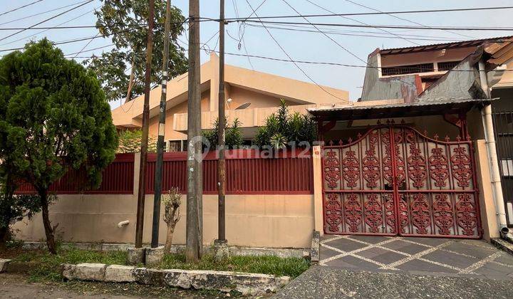 Rumah Nyaman di Cinere, 240 M², Dekat Pintu Tol Limo  2