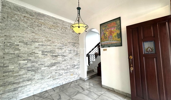 Rumah Semi Furnished di Puri Cinere Harga Murah 6 Kamar 2