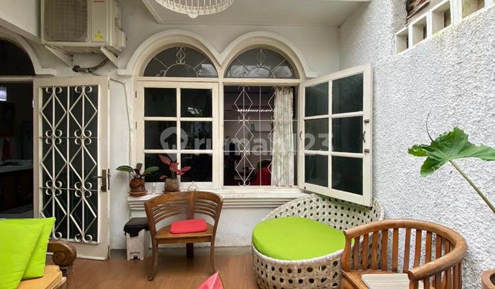 Rumah Cozy dan Asri di Cirendeu Rumah Cozy dan Asri di Cirendeu