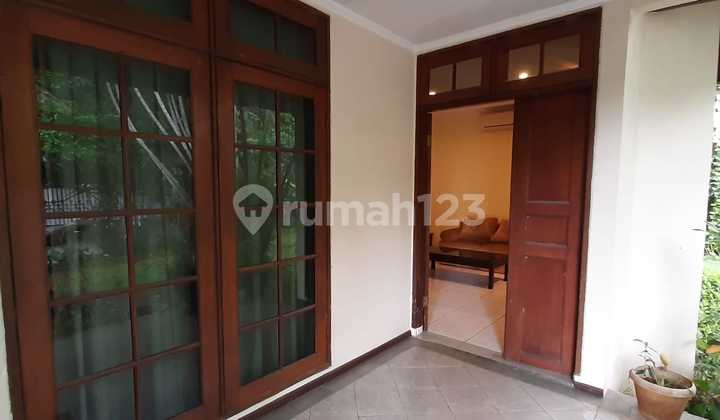 Rumah Luas, Bangunan Kokoh, Hunian Impian Anda di Kemang 2