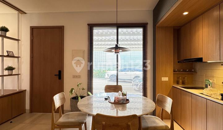 Rumah Baru, Gaya Modern. Pas Buat Pasangan Muda!