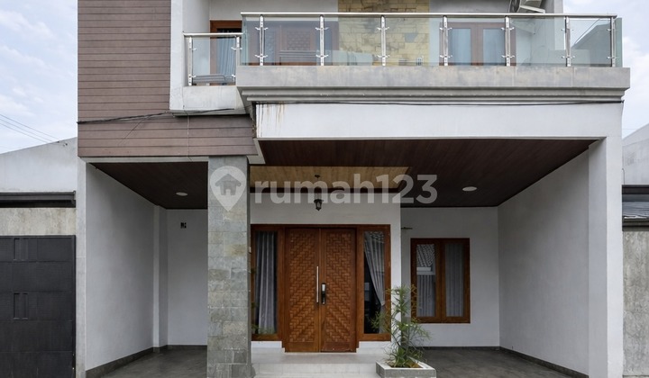 Modern 3-Story Flood-Free Town House in Beji