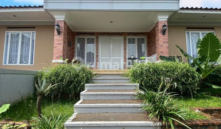 A Serene and Well-Maintained House in a Comfortable Cinere Complex