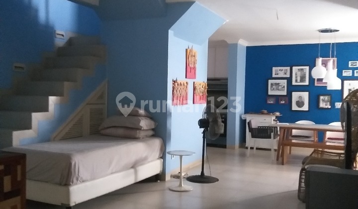 Hunian Minimalis 2 Lantai dalam Komplek Telaga Golf Sawangan