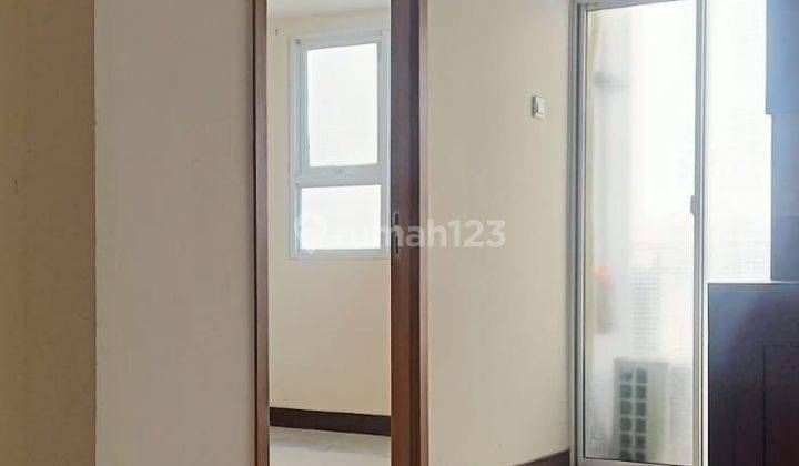 Apartemen Strategis di Cinere Semi Furnished View Kolam Renang 2