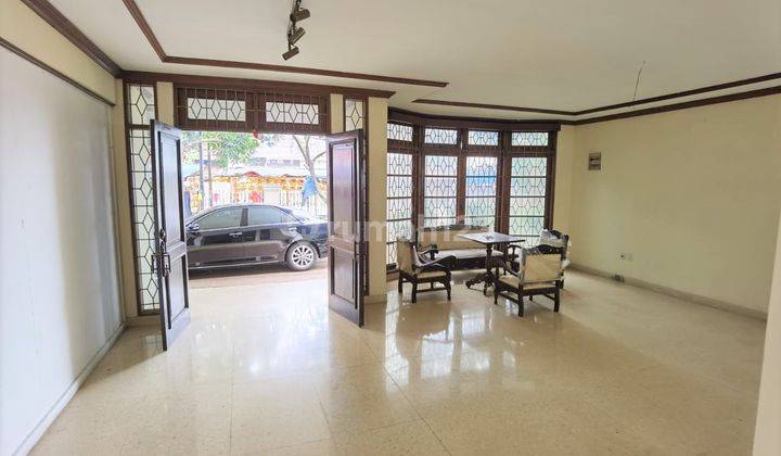 Rumah Halaman Luas Garasi Carport Luas Lokasi Bagus Di Ciledug 6