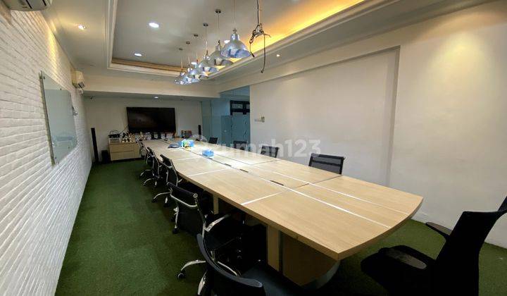 Gedung Kantor Luas Dan Super Strategis Di Duren Tiga 3