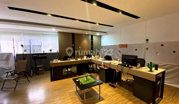 Gedung Kantor Luas Dan Super Strategis Di Duren Tiga 8