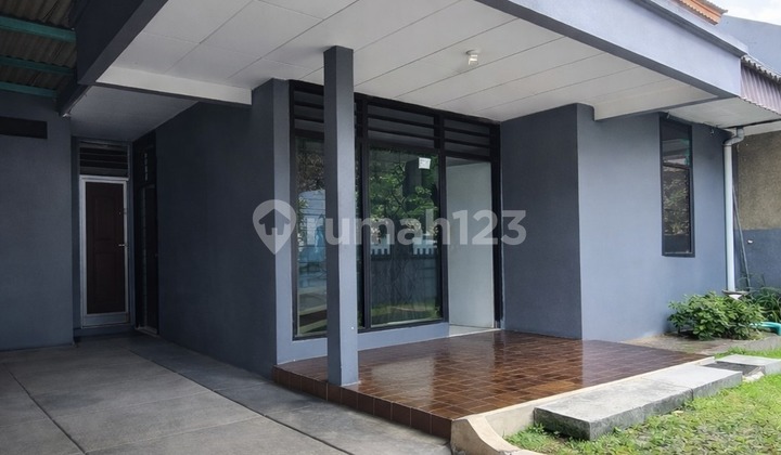 Rumah Nyaman 1 Lantai Dalam Komplek di Cirendeu Harga Terjangkau