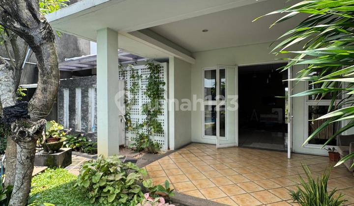 Rumah 2 Lantai Dengan Kolam Renang Pribadi di Cinere Dalam Komplek