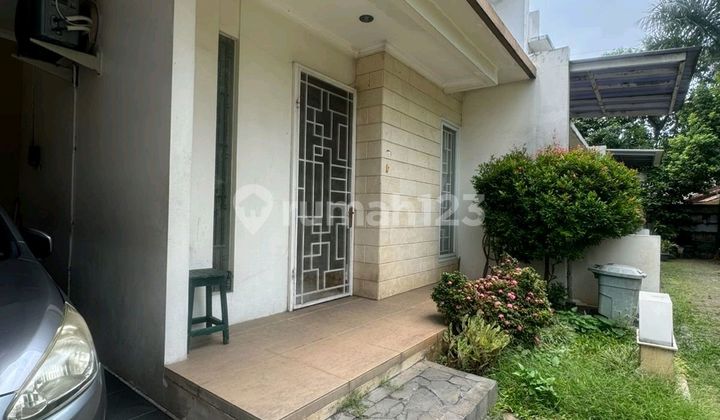 Cinere House Near Toll Road