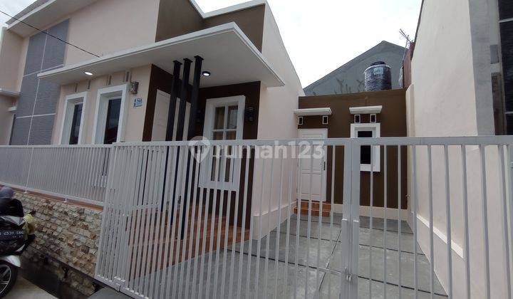 Rumah dkt  pintu tol sawangan 1