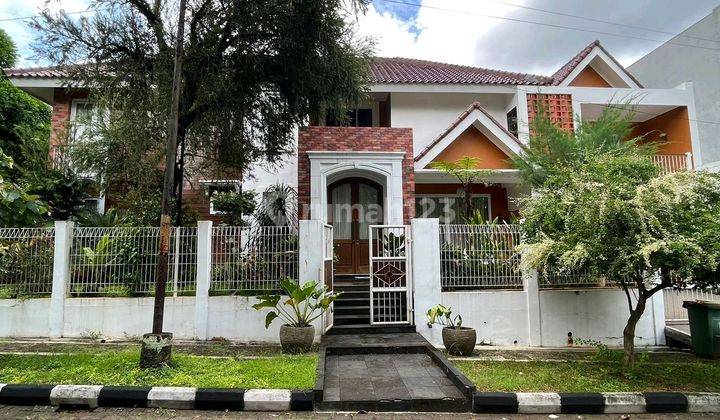 Rumah Gaya Eropa Di Vcm 1