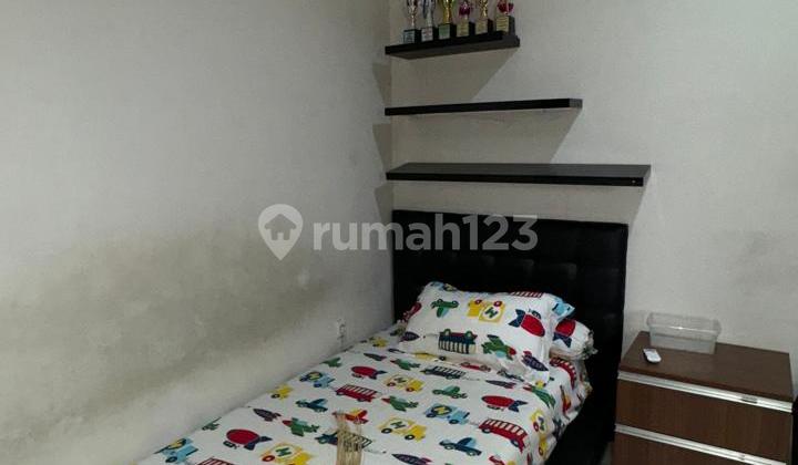 Cinere House Near Toll Road 2