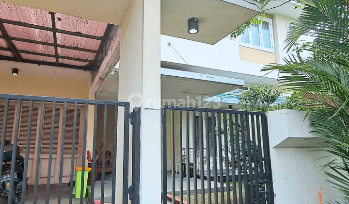 Rumah Modern Dekat Mrt di Lebak Bulus  1