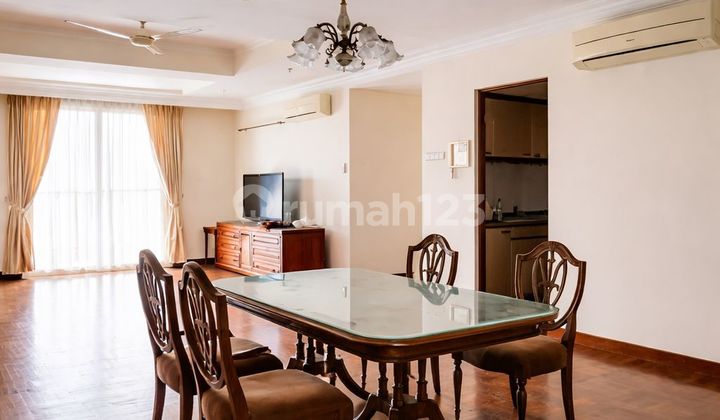Apartemen 3Br Luas 180M2 Premium & Strategis di Pondok Indah