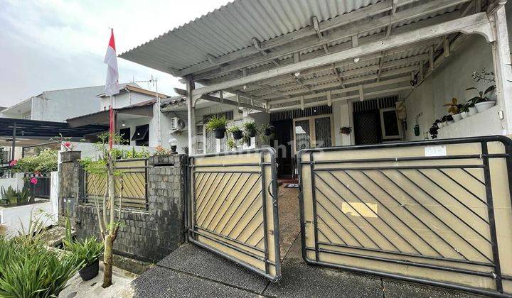 Rumah Asri Terawat Dalam Komplek Dekat Tol Di Cinere. 1