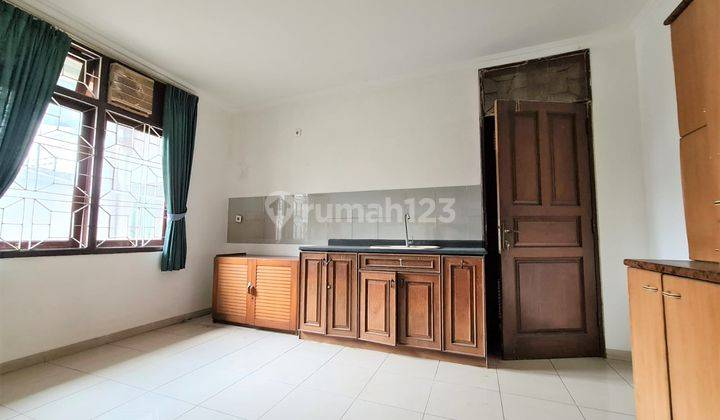 Rumah Luas Terawat Bisa Dijadikan Kantor Di Pondok Cabe. 8
