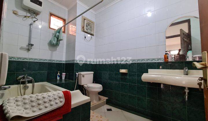 Rumah Luas Terawat Bisa Dijadikan Kantor Di Pondok Cabe. 14