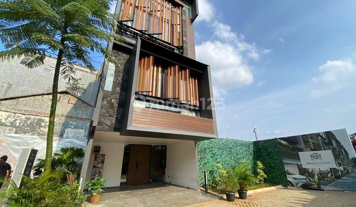 Temukan Kesempurnaan Hidup di Hunian Modern Dengan Rooftop di Mampang, Jakarta Selatan 1