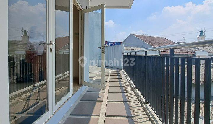 Kesempatan Emas: Mini Building 3.5 Lantai di Cinere - Cocok untuk Investasi Modern
