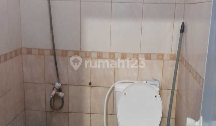 2-Story House Near Limo Toll Access 2