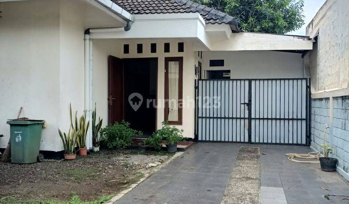 Rumah 1 Lantai Terawat di Cirendeu, Harga Oke Dan Lokasi Nyaman 1