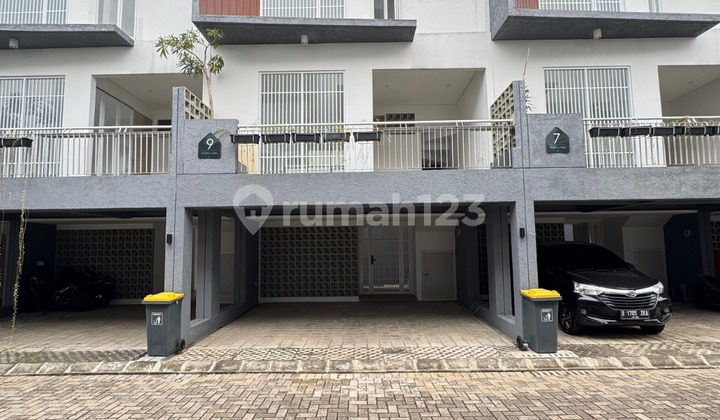 Modern New House in Cinere, Near Toll Road – Elegant Japanese Style