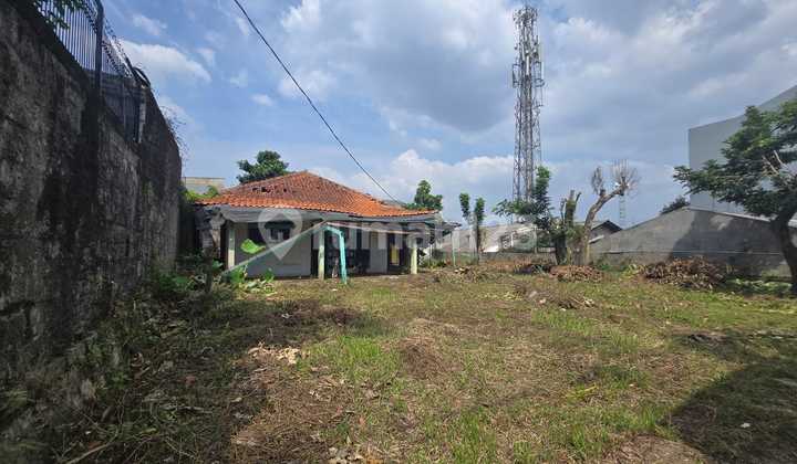 Rumah Hitung Tanah 630 M2, Lokasi Pinggir Jalan Raya Cinere Rumah Hitung Tanah 630 M2, Lokasi Pinggir Jalan Raya Cinere