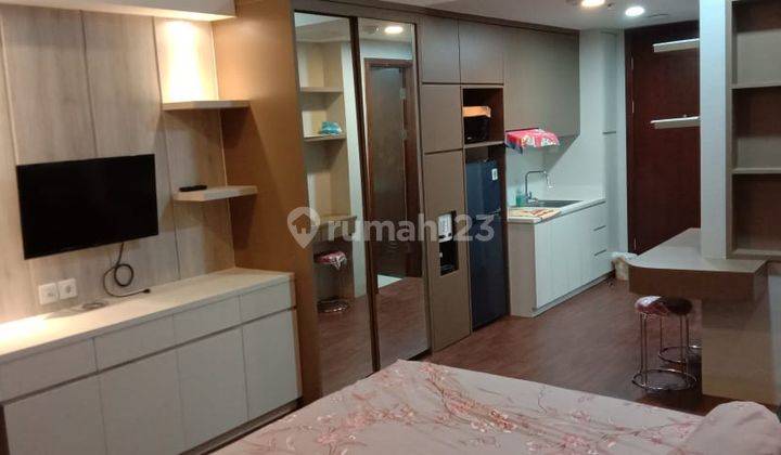 U residence 3 Studio Full Furnish Termewah Hadap Timur Luas 35 M2 2