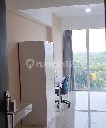 U Residence Studio Unfurnish+Waterheater+Gordyn+Meja+Kursi+Lemari U Residence Studio Unfurnish+Waterheater+Gordyn+Meja+Kursi+Lemari