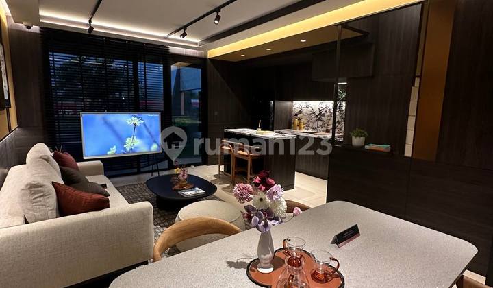 Modern 2-story house in Lippo Karawaci Central 2