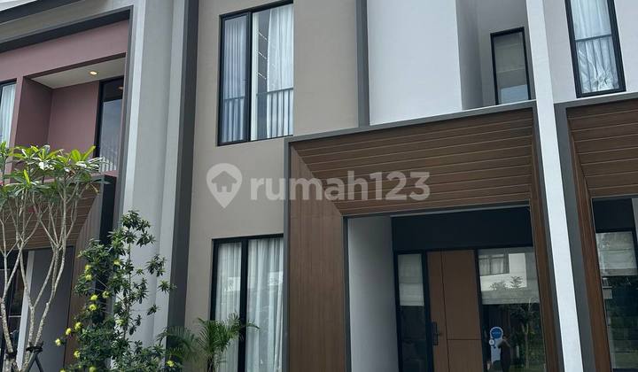 Rumah Bebas Banjir di Alam Sutera Dekat Pintu Tol