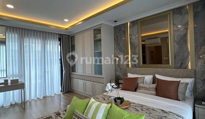 Rumah baru owner mau pindah keluar kota 3 lantai di citra garden city 2