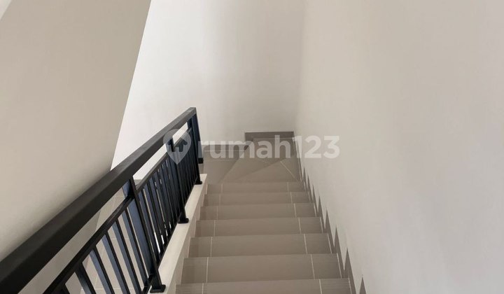 Newly completed 2-story shop house in Gading Serpong. 2