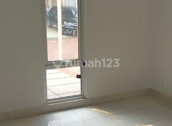 Rumah Model Minimalis di Gading Serpong Dekat Ruko Ramai