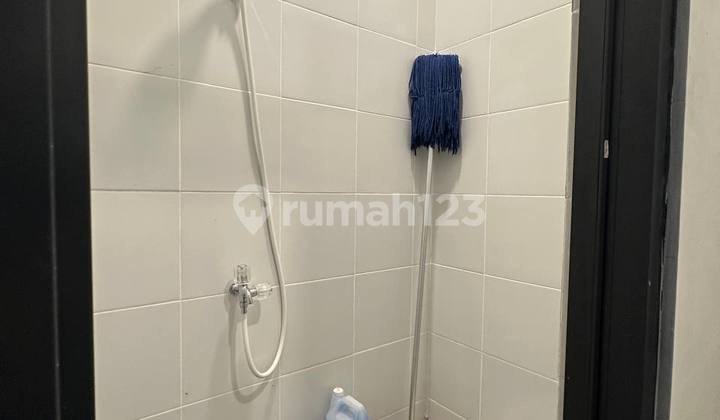 Rumah 4+1 kamar tidur full furnsih di citra garden jakarta barat 2