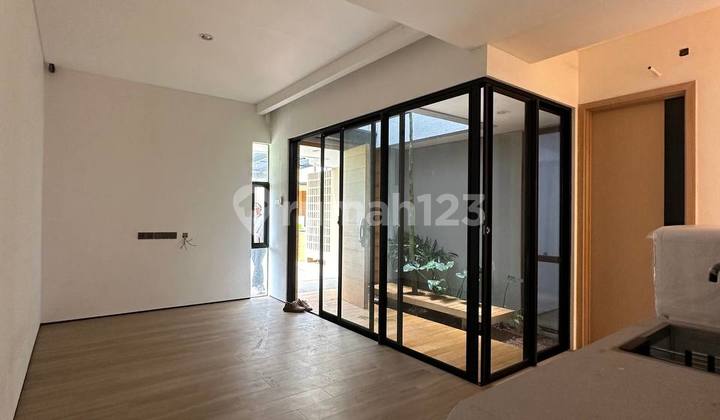 3-story house in BSD Serpong near The Breeze 2