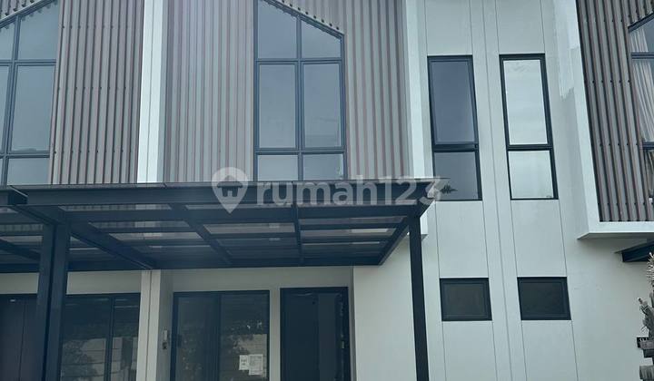 Rumah 3 kamar tidur bisa kpr di jakbar