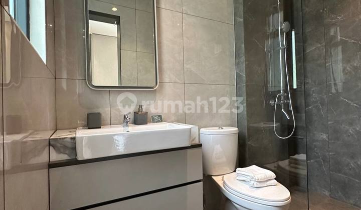 RUMAH 4 KAMAR TIDUR DI BSD SERPONG 2